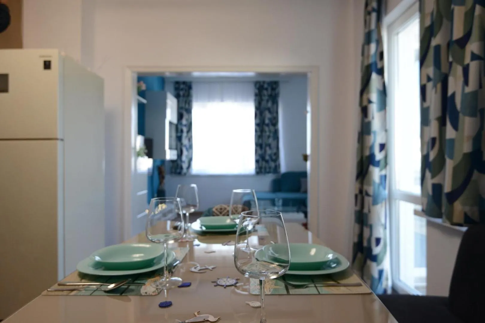 Cozy 2Br By The Sea Garden Apartment
