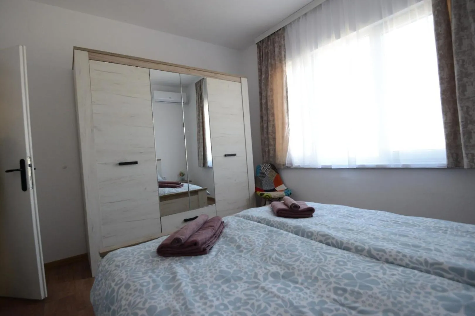 Apartment Cozy 2Br By The Sea Garden Bulgaria